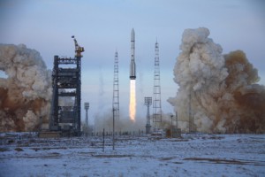 Ракета-носитель "Протон-М" стартовала с космодрома "Байконур"