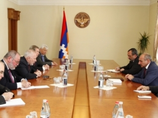 Как объяснил президент Карабаха прибывшим сопредседателям Минской группы ОБСЕ, назад дороги нет