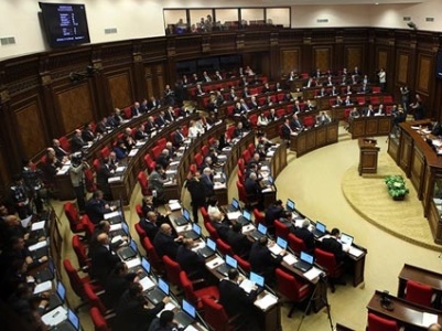 Геноцид ассирийцев и греков резко осудили в армянском парламенте